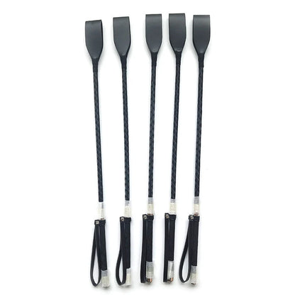 Lightweight Horse Riding Crop – PU Leather Training Whip for Outdoor Shows