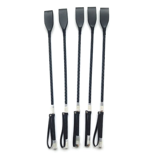 Lightweight Horse Riding Crop – PU Leather Training Whip for Outdoor Shows