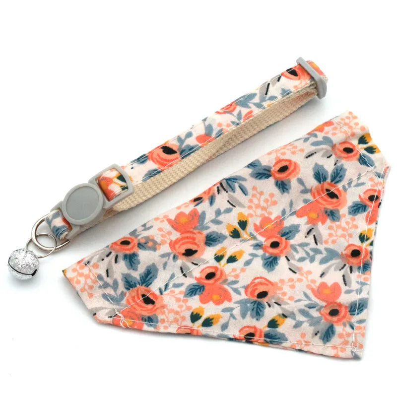 Daisy Breakaway Pet Collar – Soft Bandana Scarf for Cats, Kittens & Small Dogs