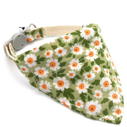 Daisy Breakaway Pet Collar – Soft Bandana Scarf for Cats, Kittens & Small Dogs