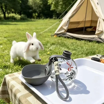 Portable Pet Water Dispenser – Dog Walking Bottle with Foldable Silicone Bowl