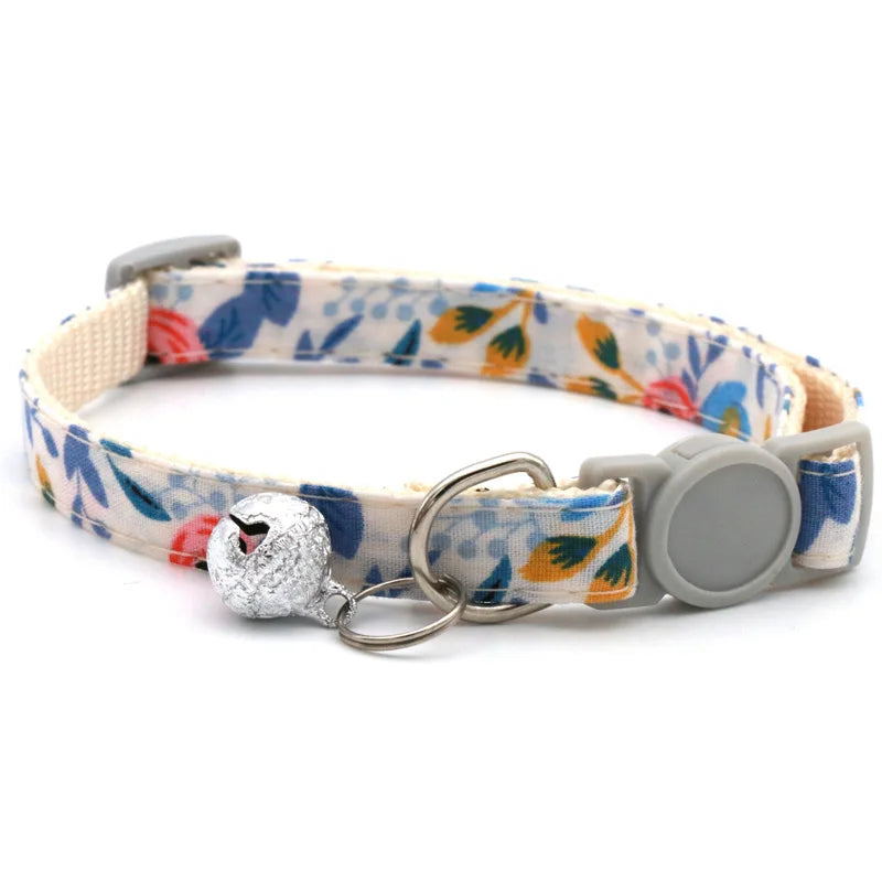 Daisy Breakaway Pet Collar – Soft Bandana Scarf for Cats, Kittens & Small Dogs