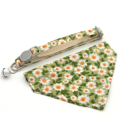 Daisy Breakaway Pet Collar – Soft Bandana Scarf for Cats, Kittens & Small Dogs