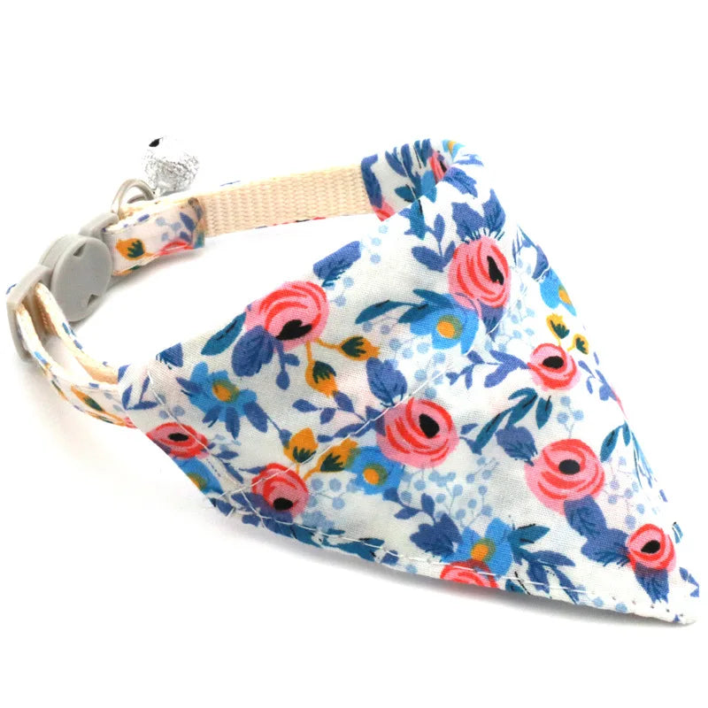 Daisy Breakaway Pet Collar – Soft Bandana Scarf for Cats, Kittens & Small Dogs